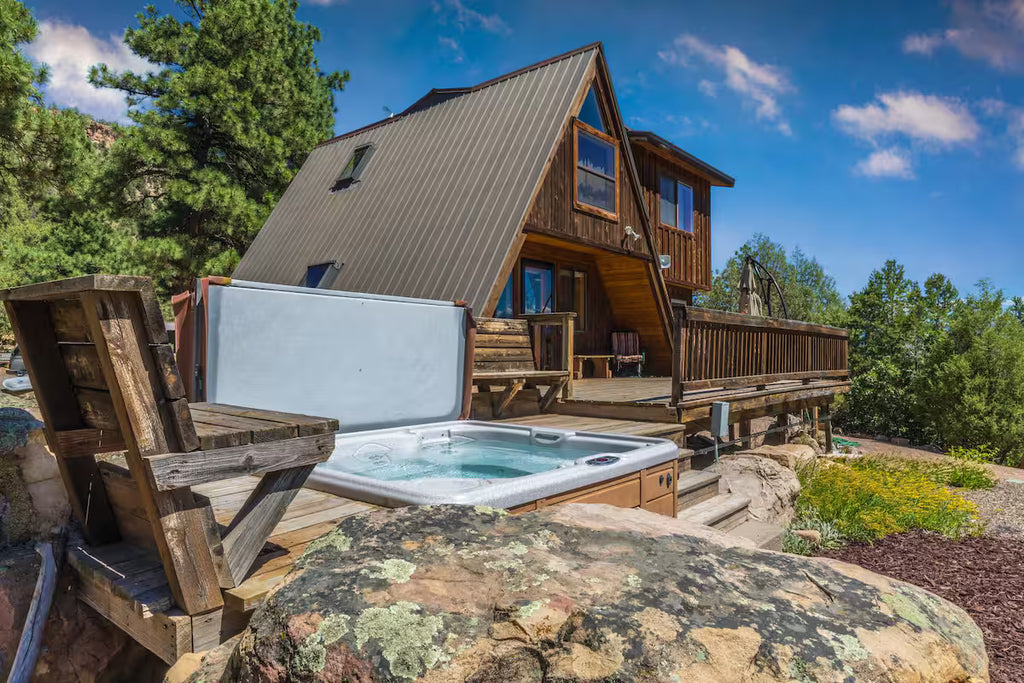 The Sneffels Peak Crest Cabin