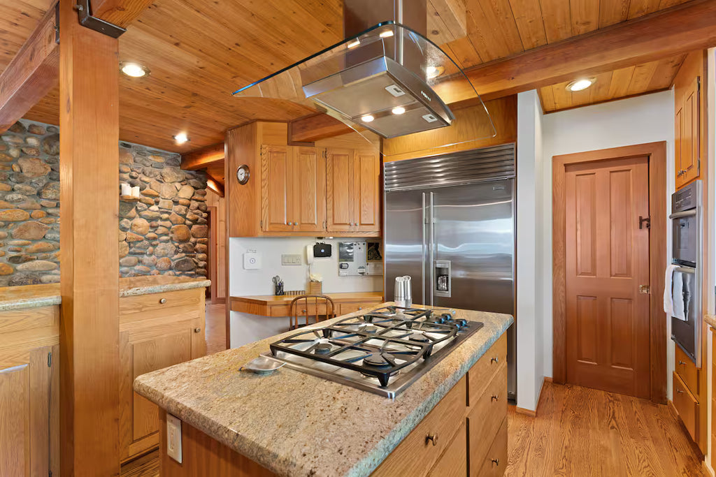 Aura Lodge at Edgewater