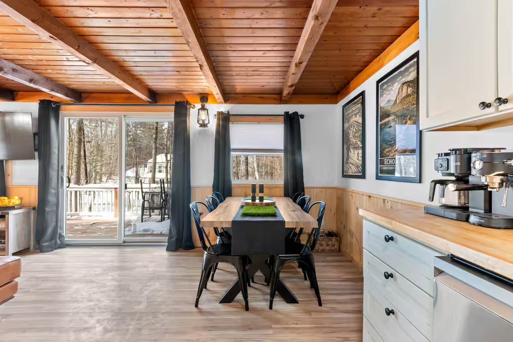 Cozy Beach home in Conway King Bed,Dogs w/Pequawket Beach Access