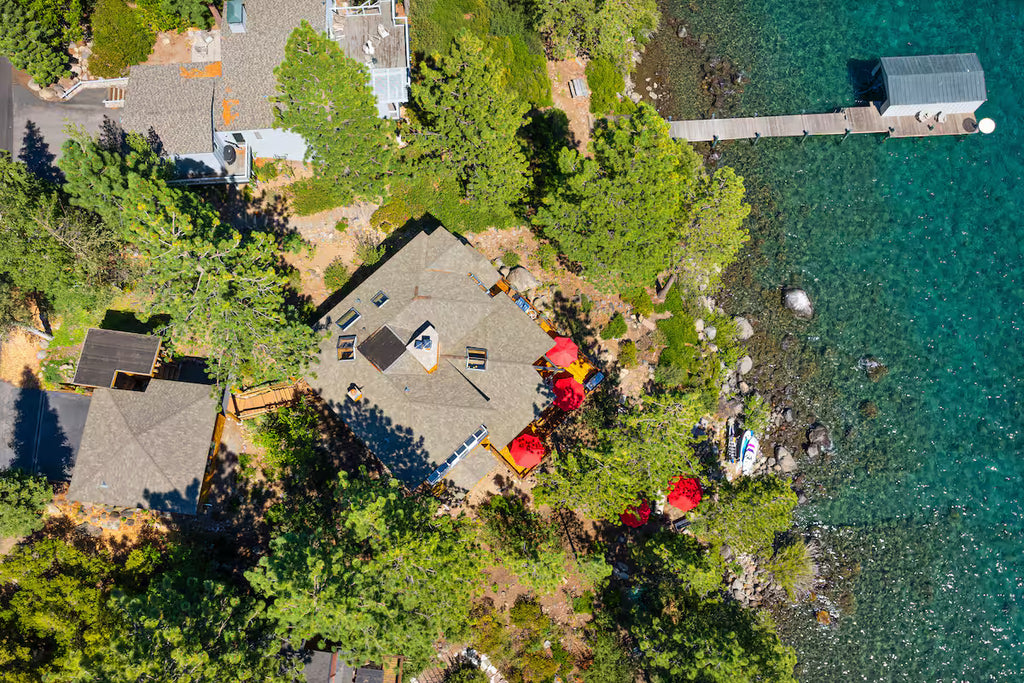 Aura Lodge at Edgewater