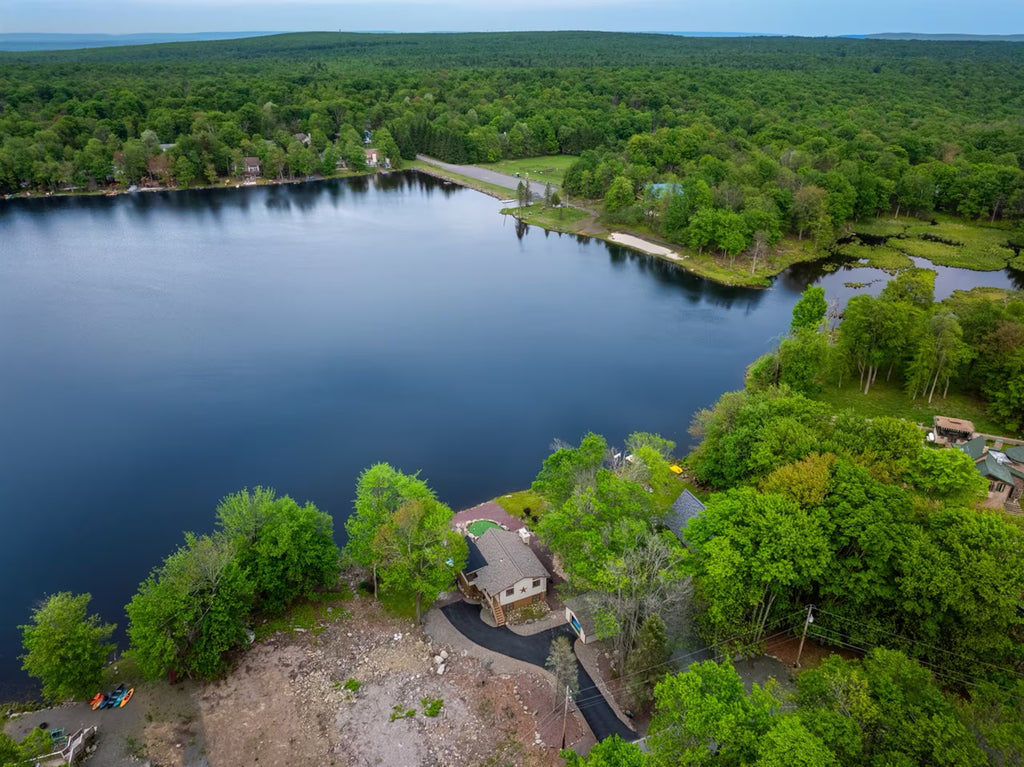 Apex Arena Lodge