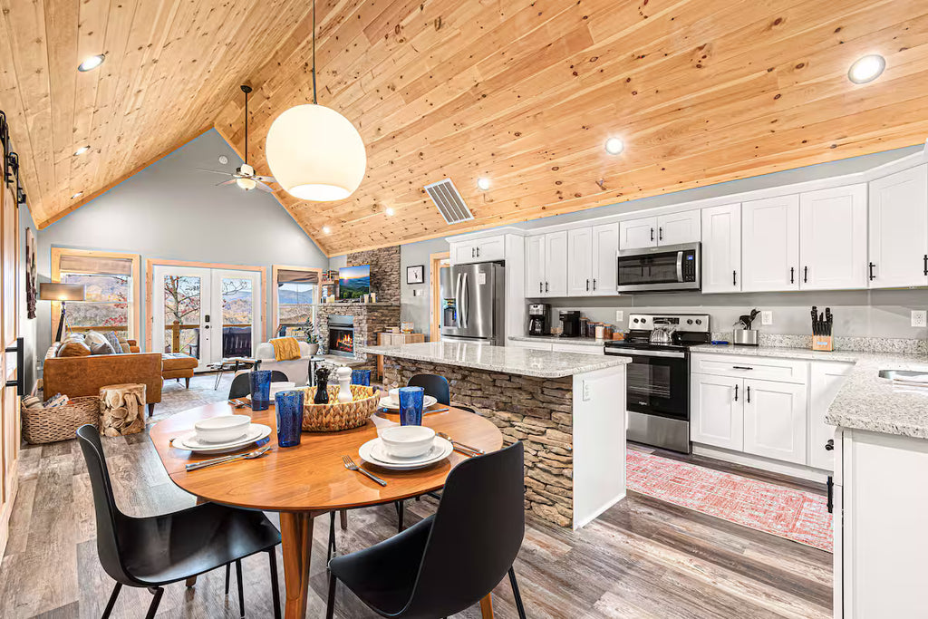 The Bryson Ridge Sunset Cabin