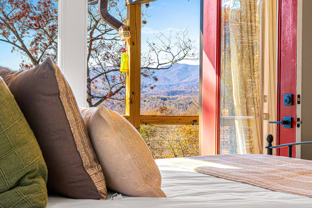 The Bryson Ridge Sunset Cabin