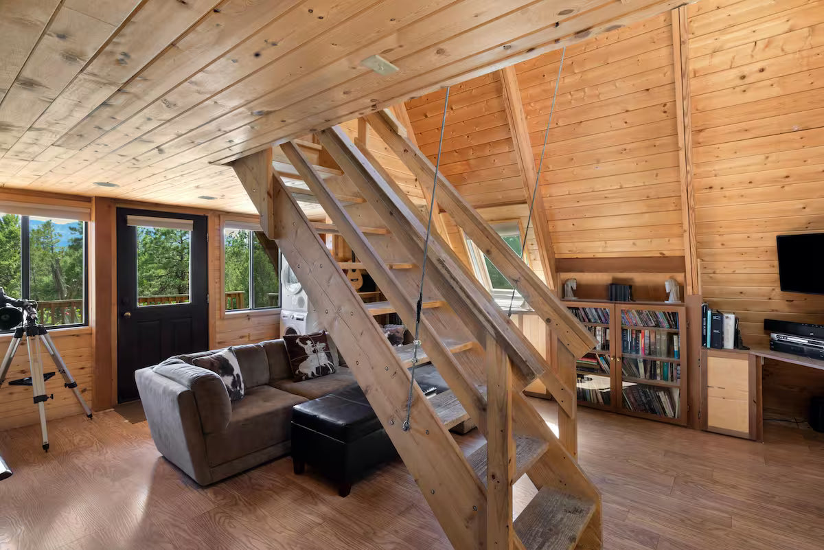 The Sneffels Peak Crest Cabin