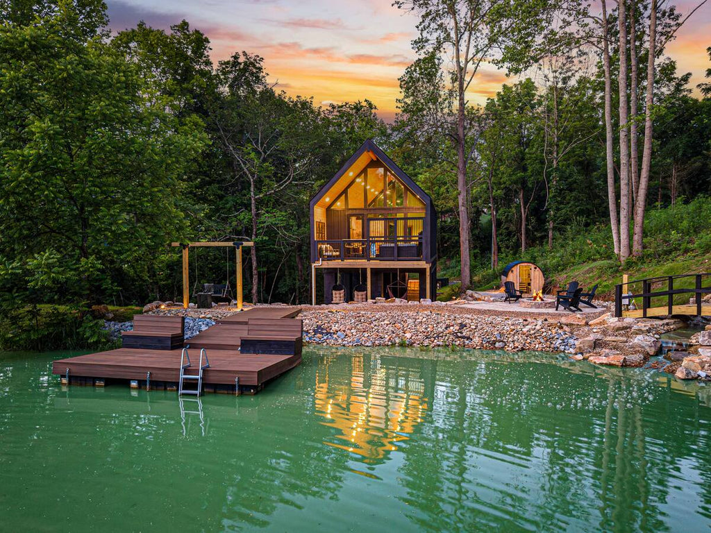 The Smokies Pond Haus