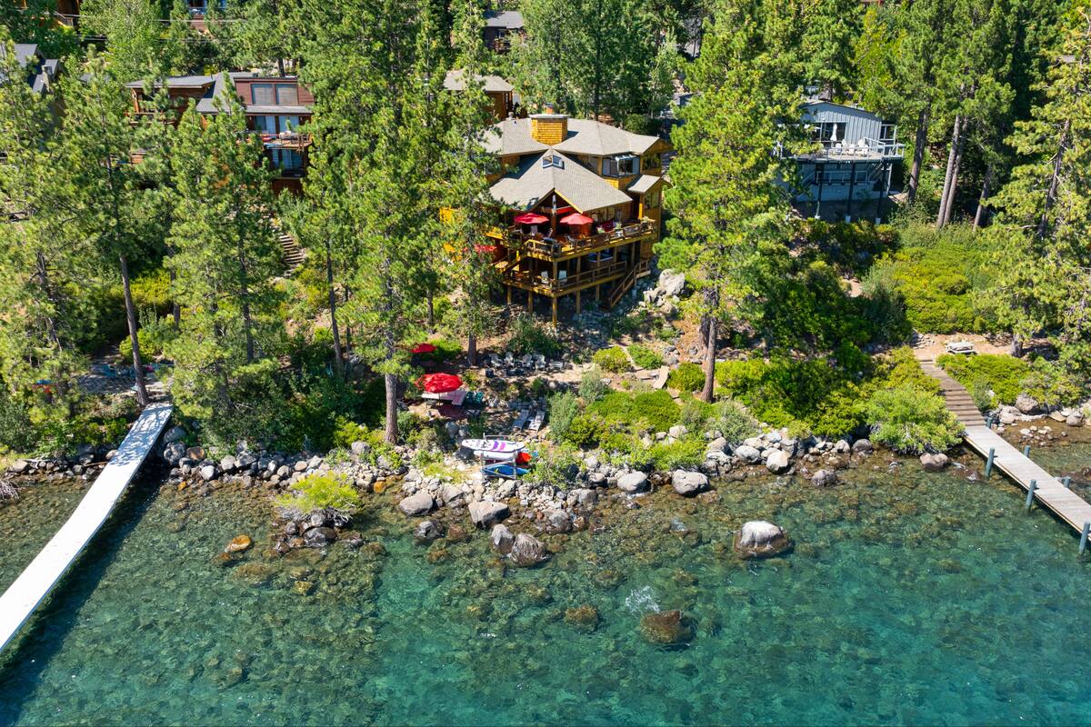 Aura Lodge at Edgewater