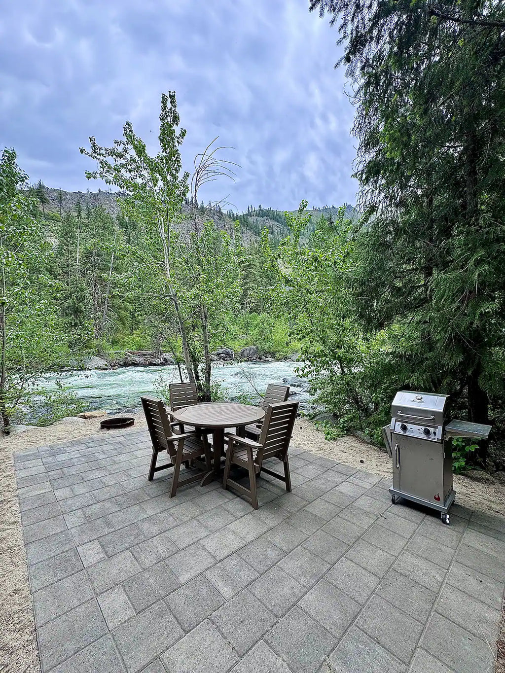 The Icicle Creek Tiny Vista