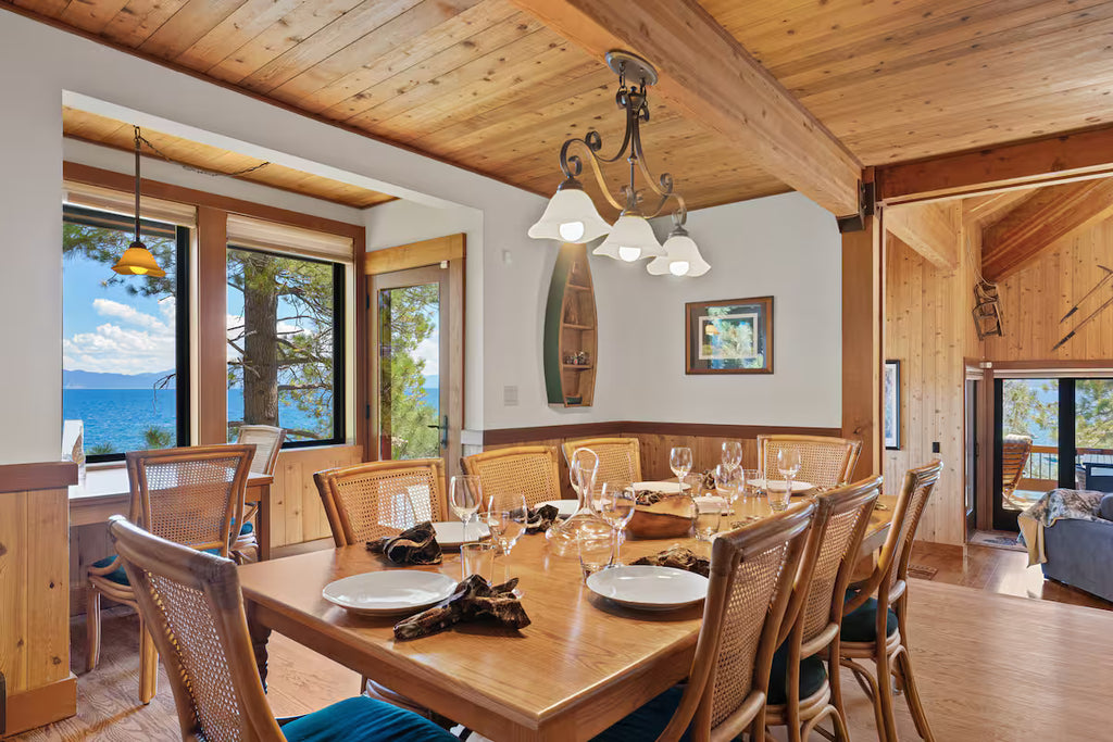 Aura Lodge at Edgewater