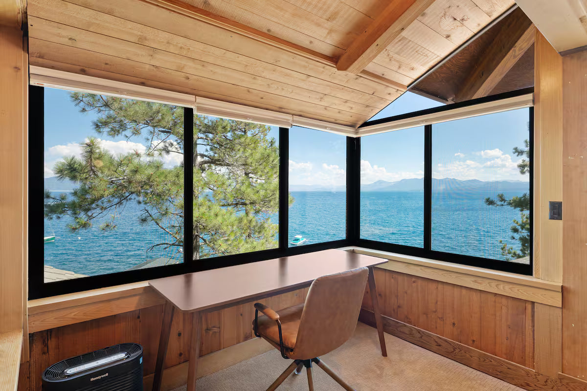 Aura Lodge at Edgewater