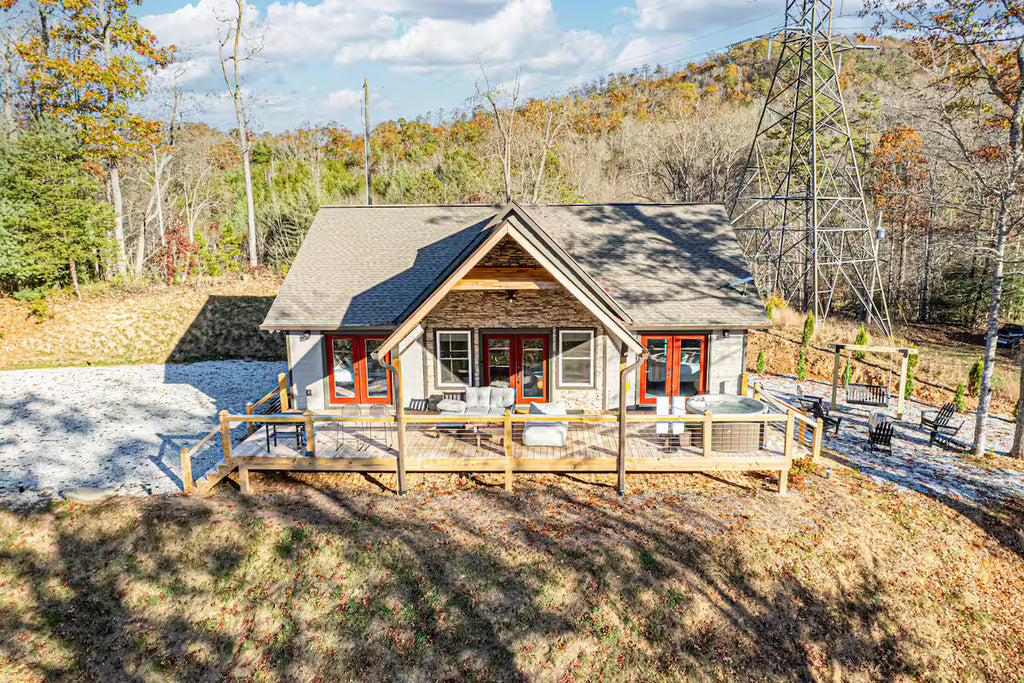 The Bryson Ridge Sunset Cabin