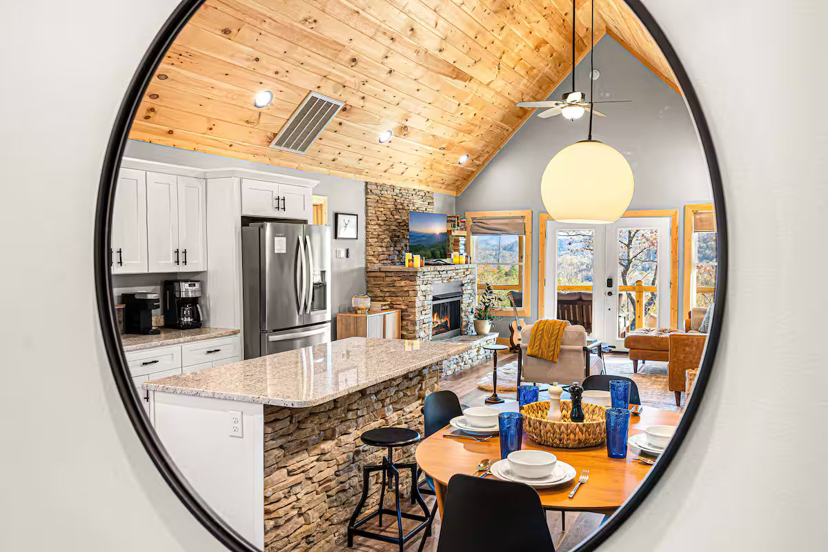The Bryson Ridge Sunset Cabin