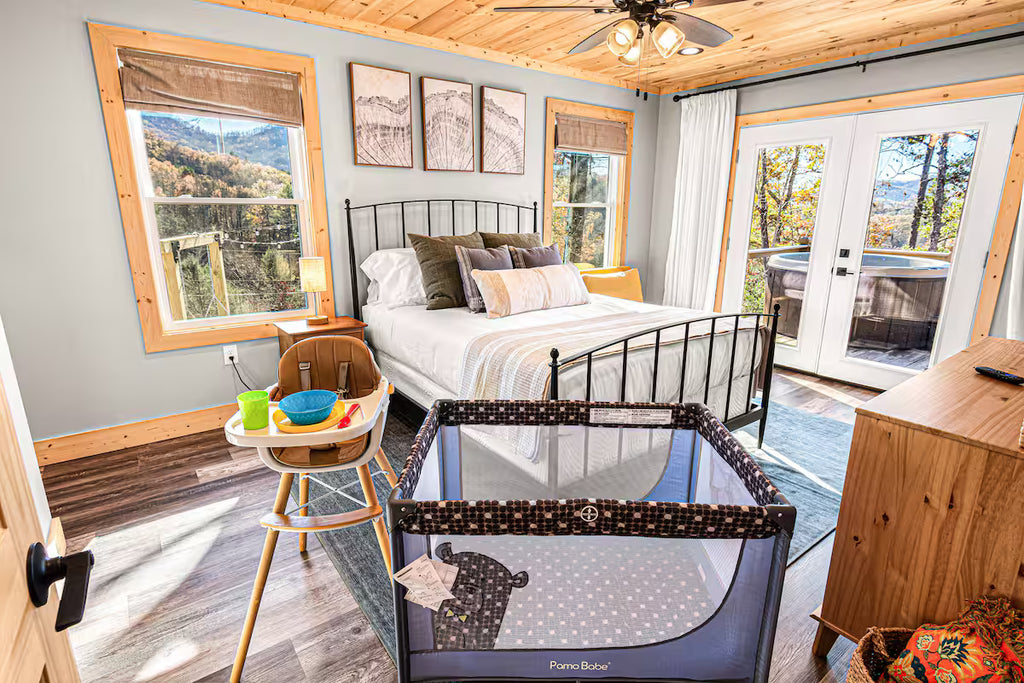 The Bryson Ridge Sunset Cabin