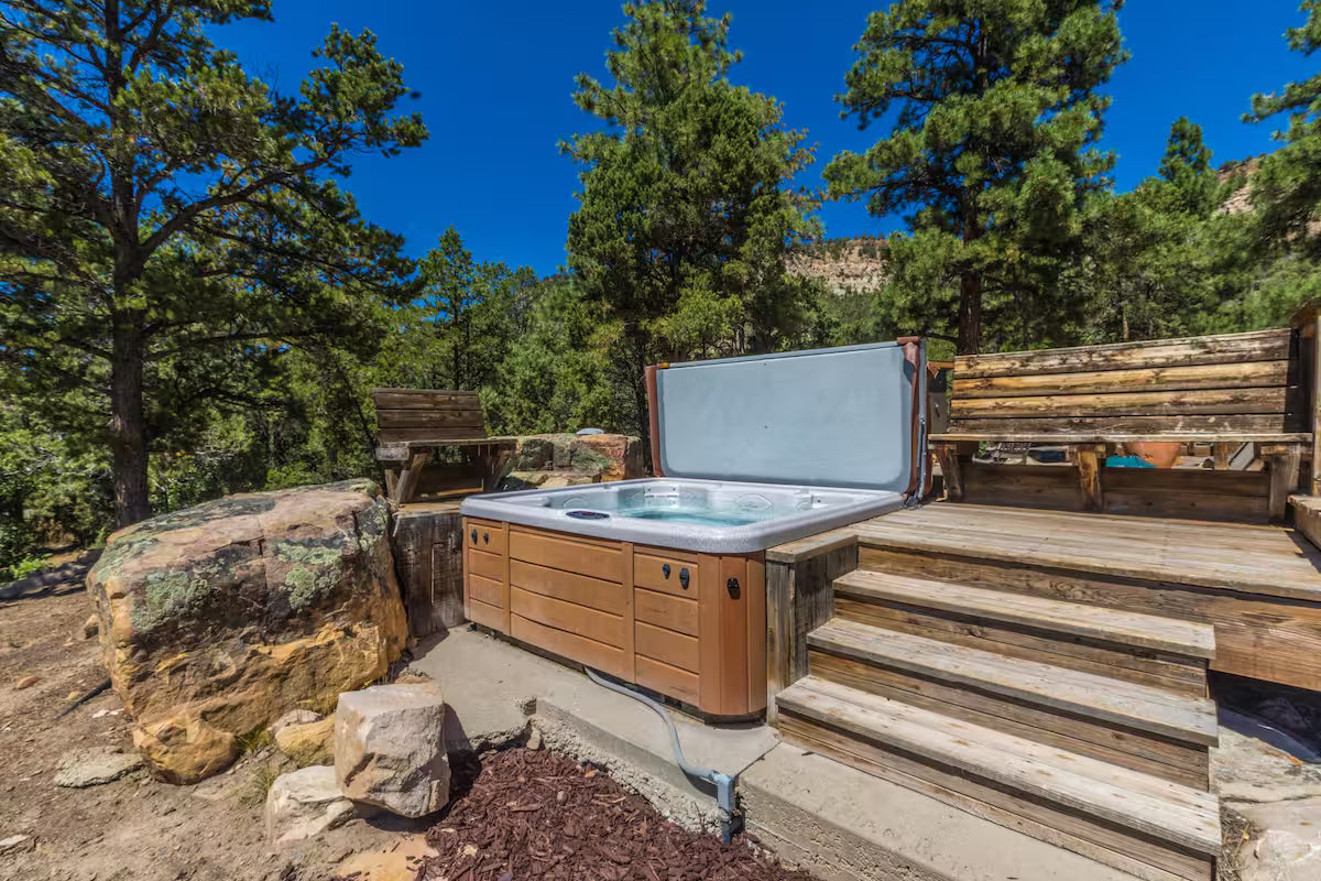 The Sneffels Peak Crest Cabin