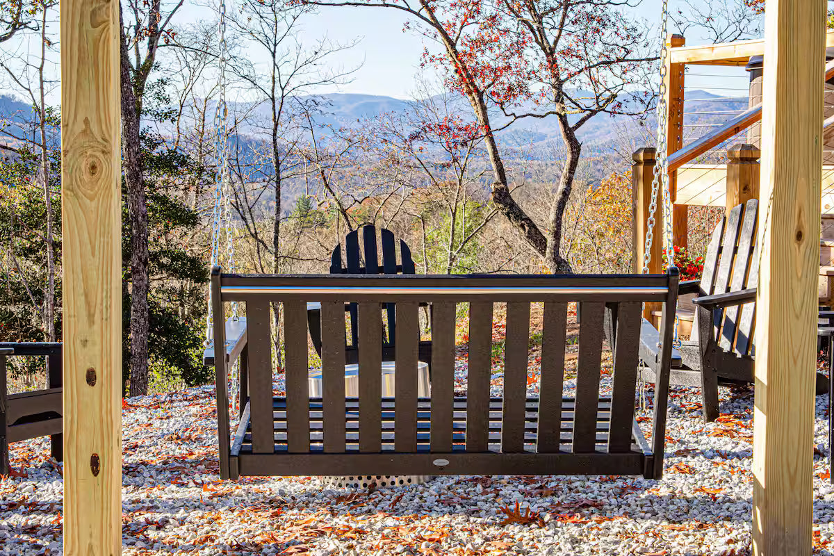 The Bryson Ridge Sunset Cabin