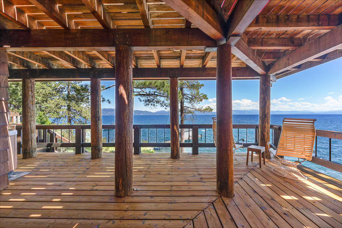 Aura Lodge at Edgewater