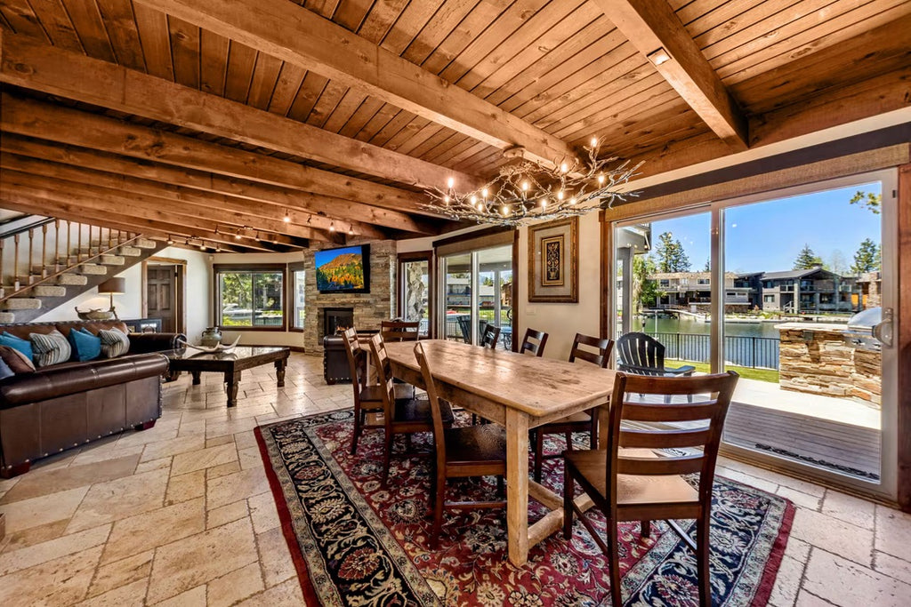 Aura Crystal Cove