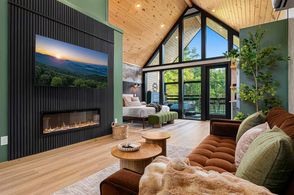 The Smokies Pond Haus