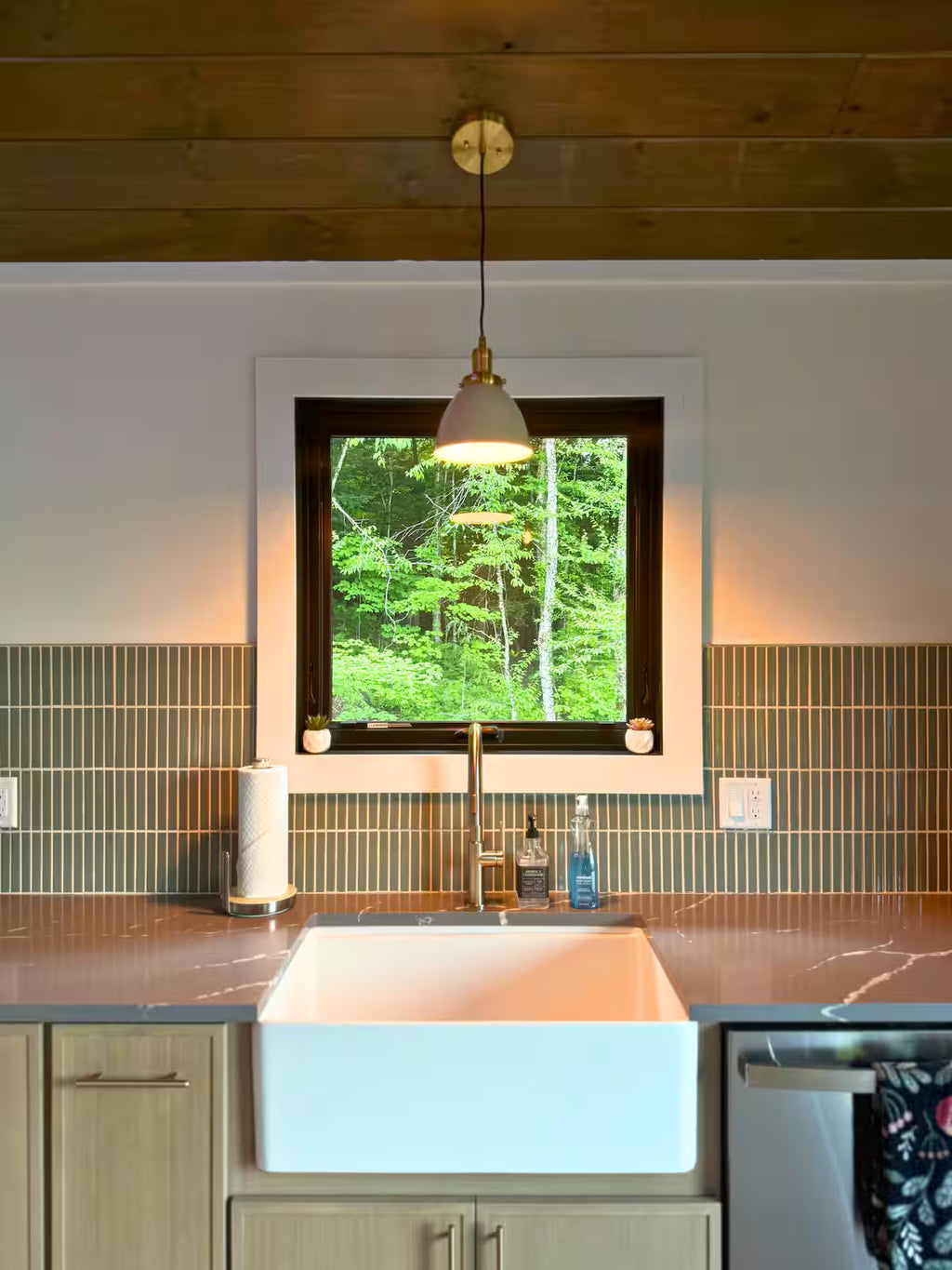 The 7-Acre Ridge Retreat