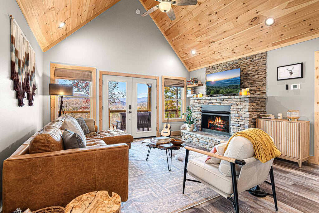 The Bryson Ridge Sunset Cabin