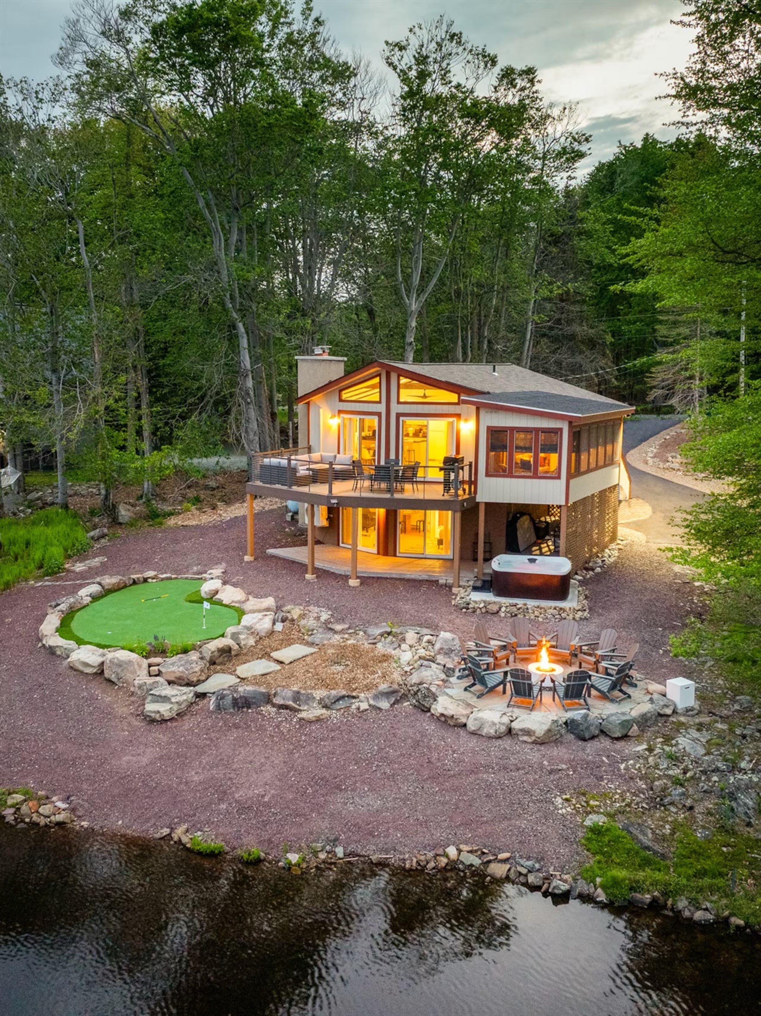 Apex Arena Lodge