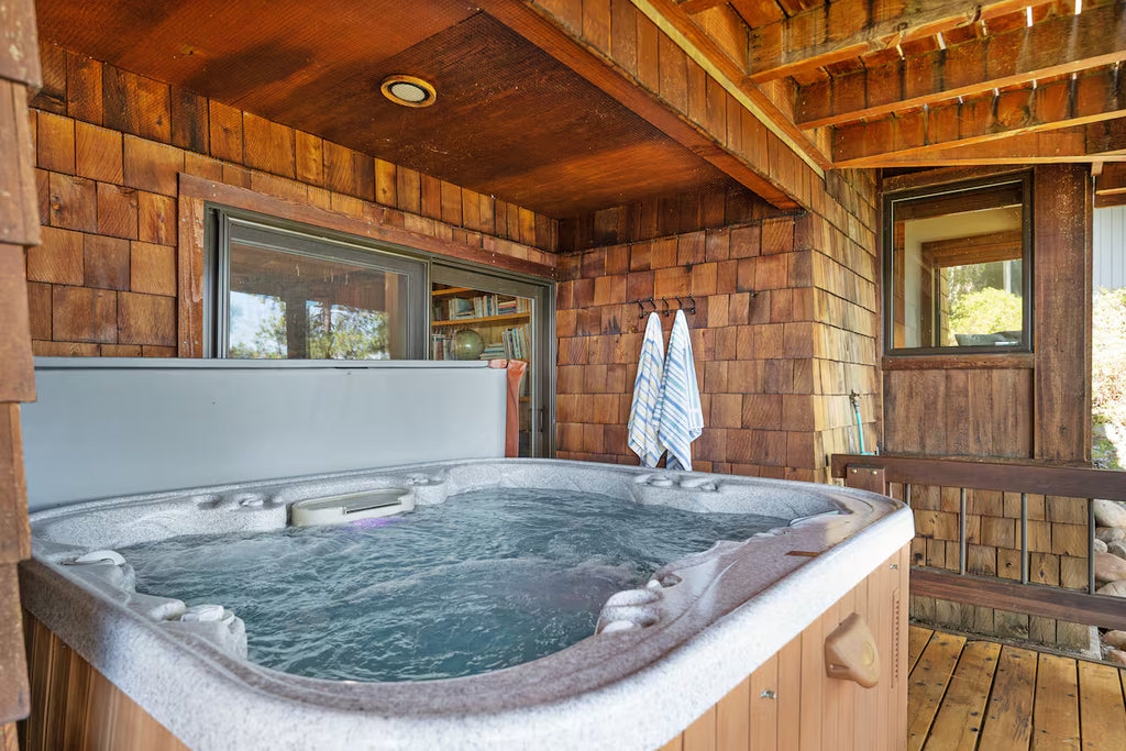 Aura Lodge at Edgewater