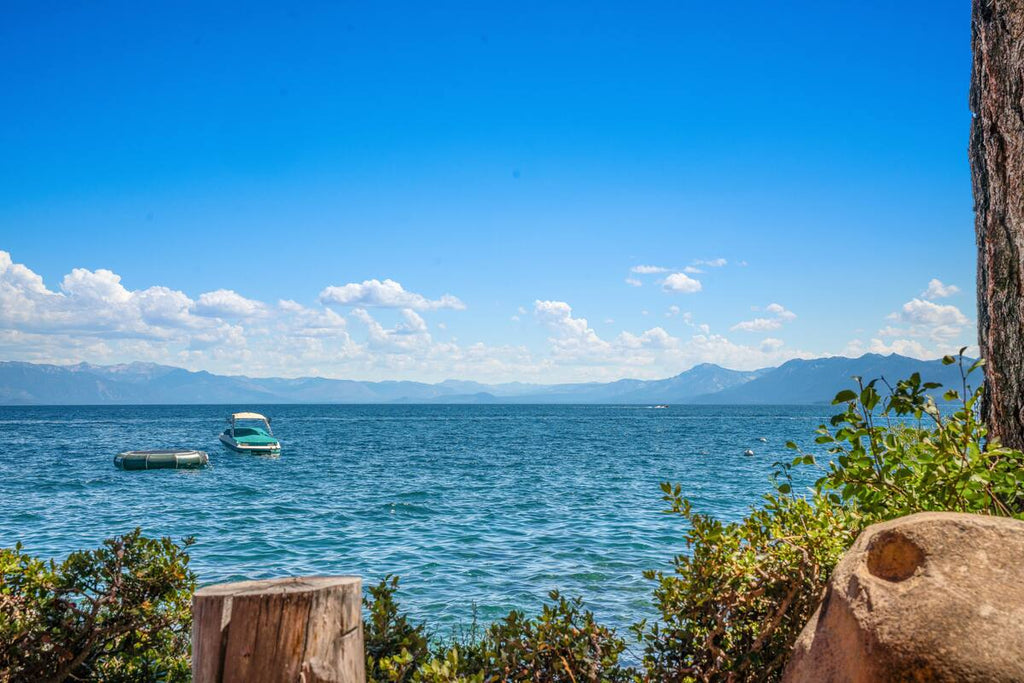 Aura Lodge at Edgewater