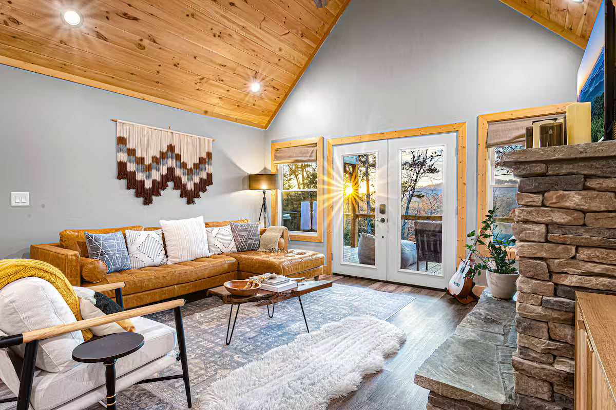 The Bryson Ridge Sunset Cabin