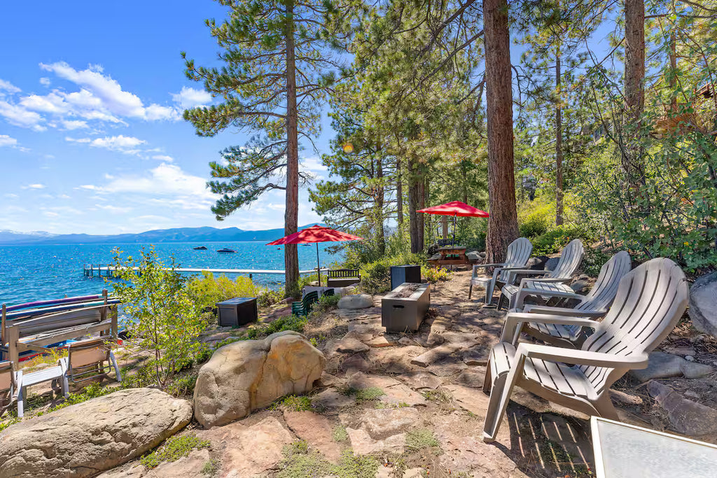 Aura Lodge at Edgewater
