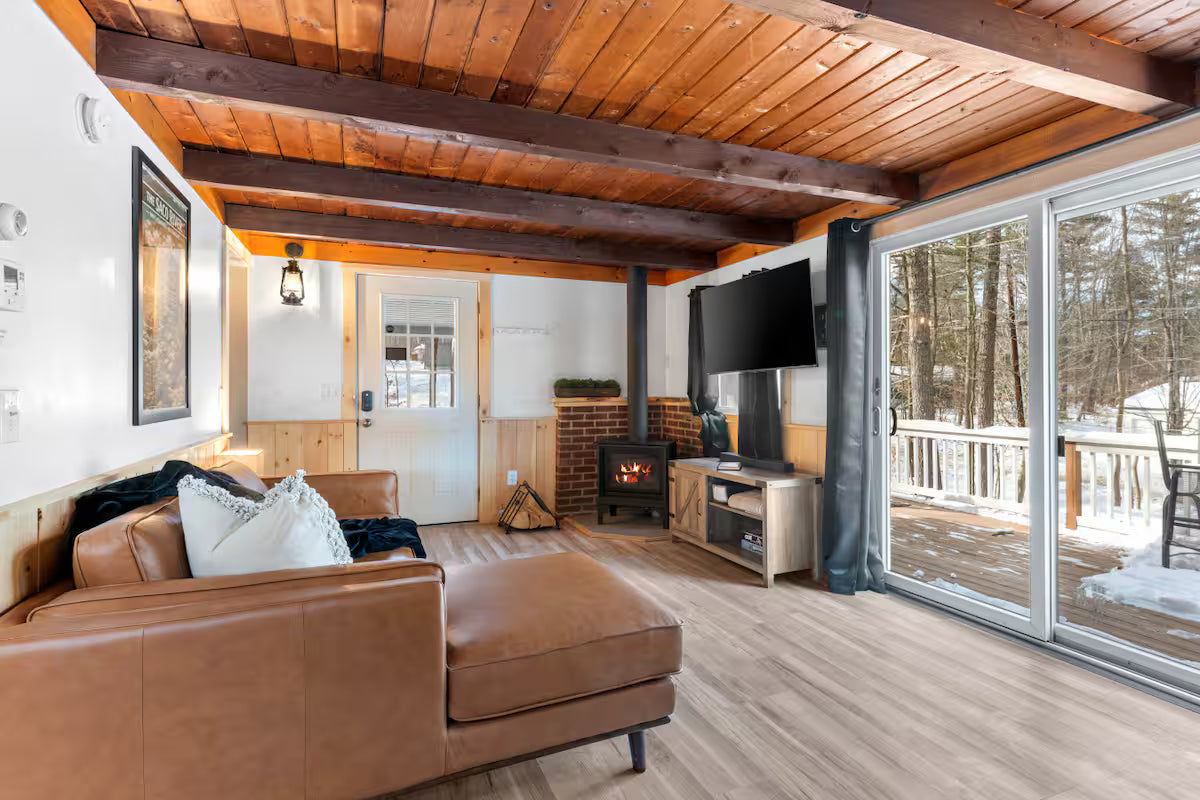 Cozy Beach home in Conway King Bed,Dogs w/Pequawket Beach Access