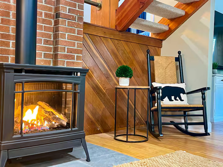 Rustic Lofty Mountain Retreat