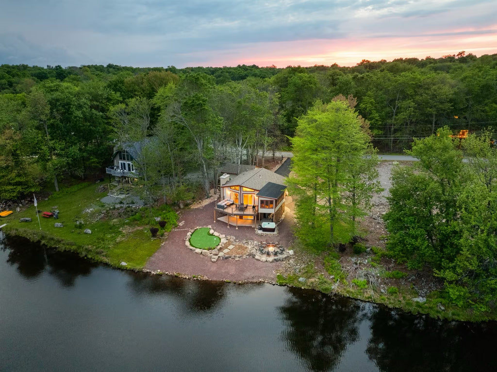 Apex Arena Lodge