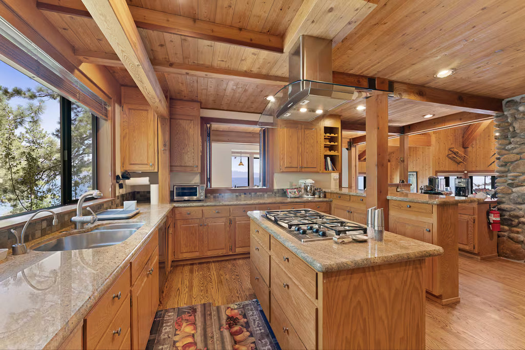 Aura Lodge at Edgewater