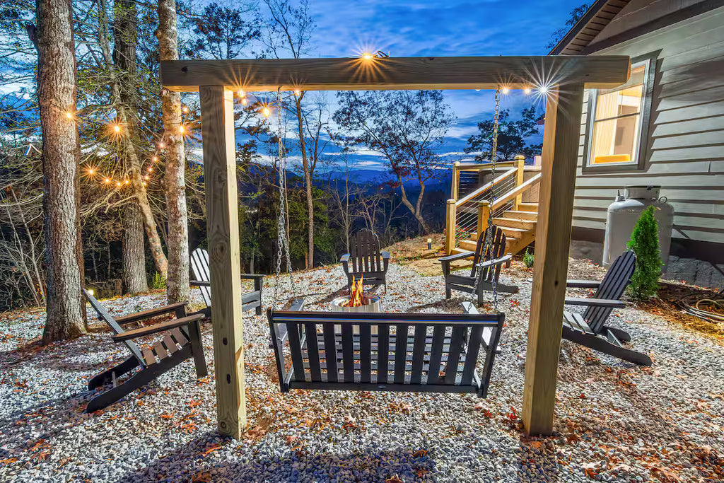 The Bryson Ridge Sunset Cabin