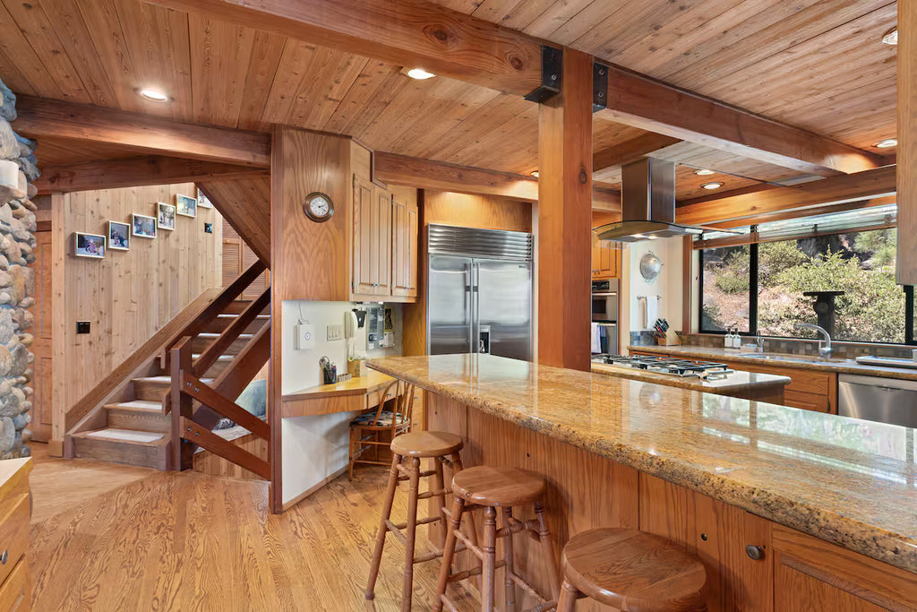 Aura Lodge at Edgewater