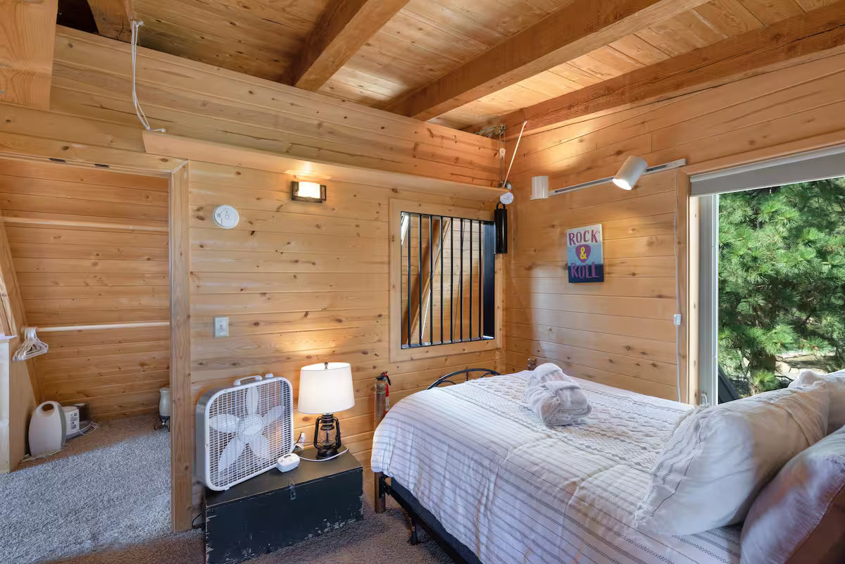 The Sneffels Peak Crest Cabin