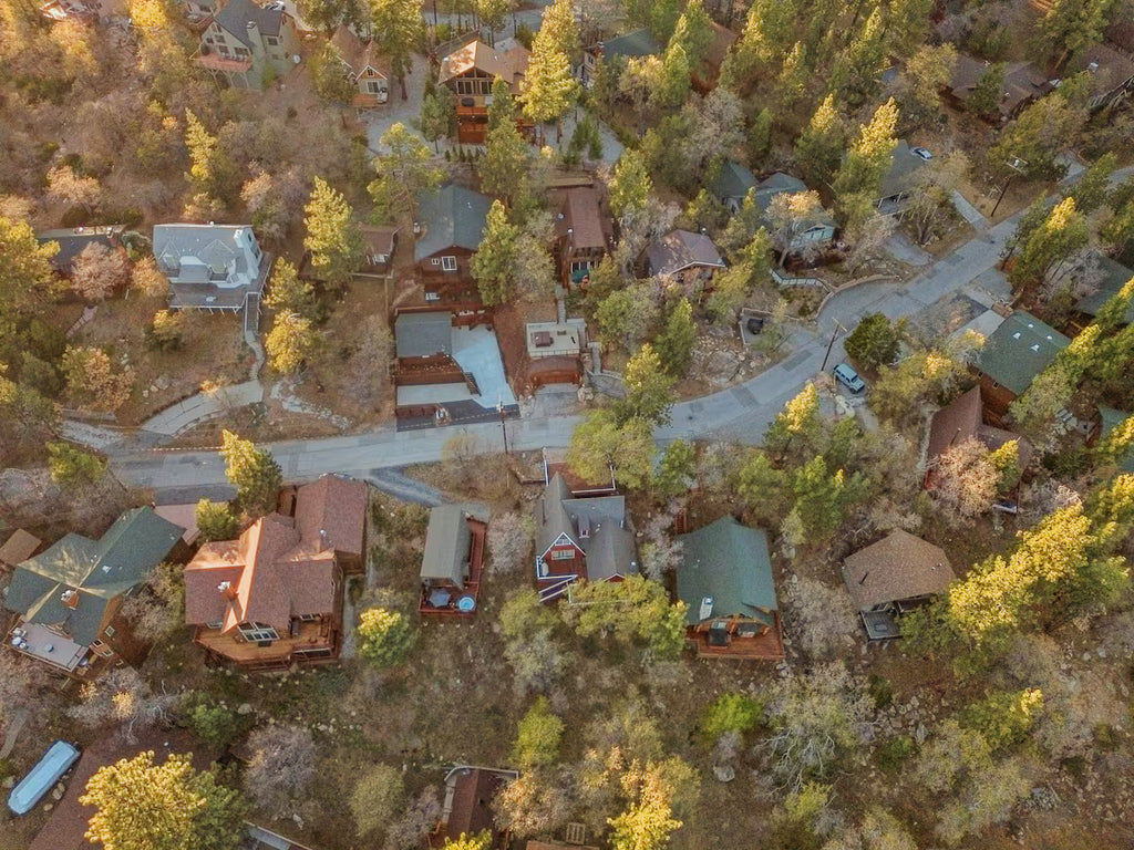 The Moonview Crest Cabin