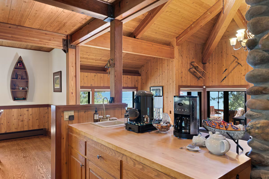 Aura Lodge at Edgewater