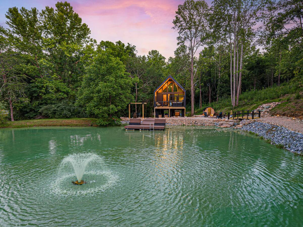 The Smokies Pond Haus
