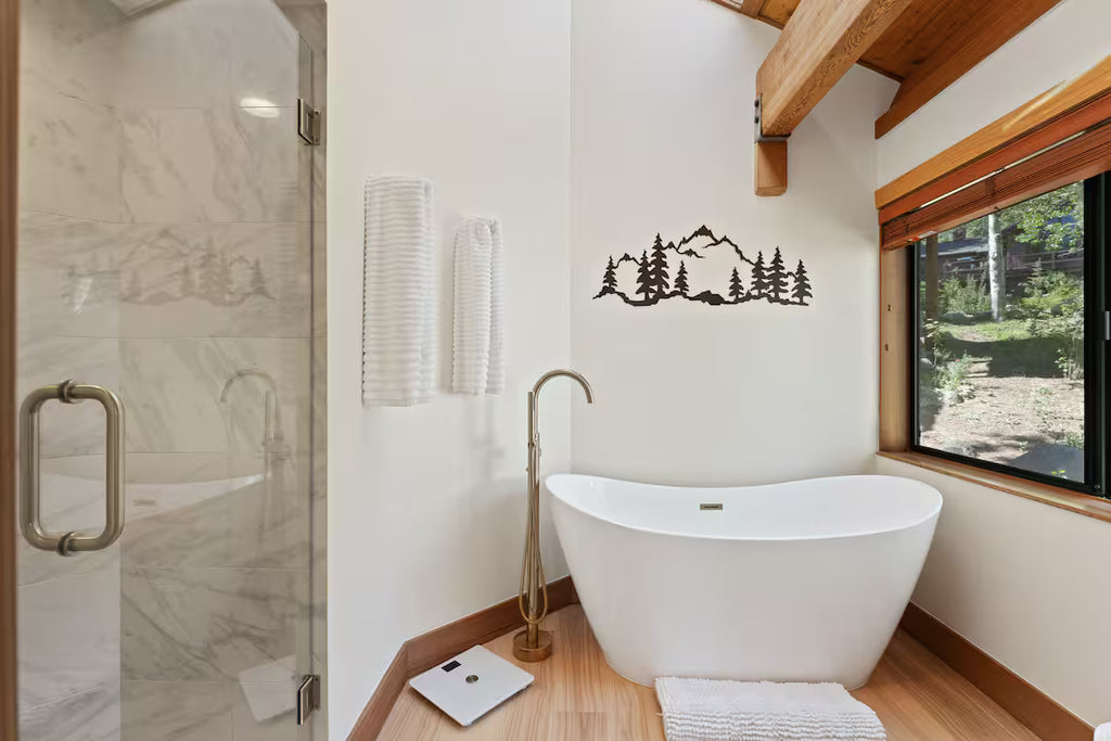 Aura Lodge at Edgewater