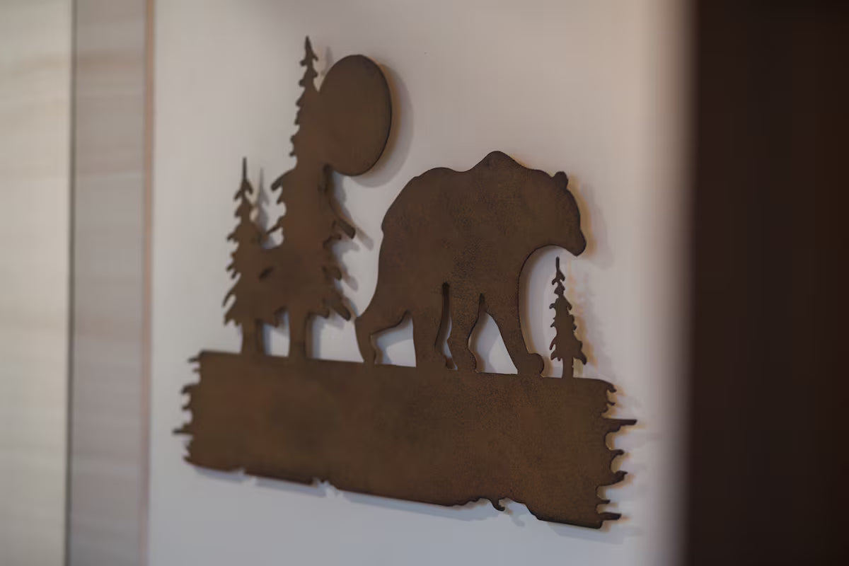The Moonview Crest Cabin