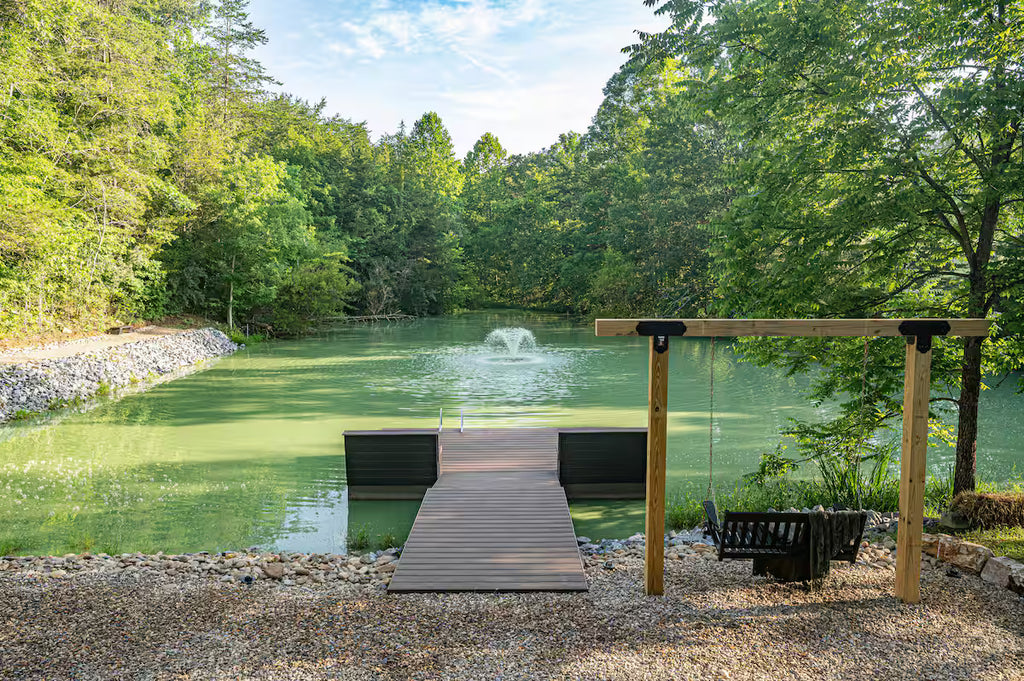 The Smokies Pond Haus