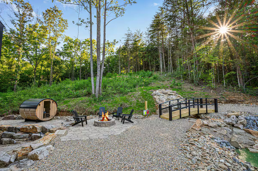 The Smokies Pond Haus