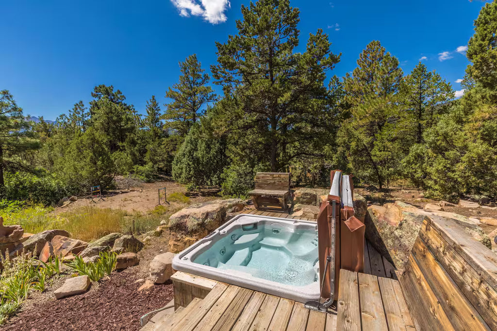 The Sneffels Peak Crest Cabin